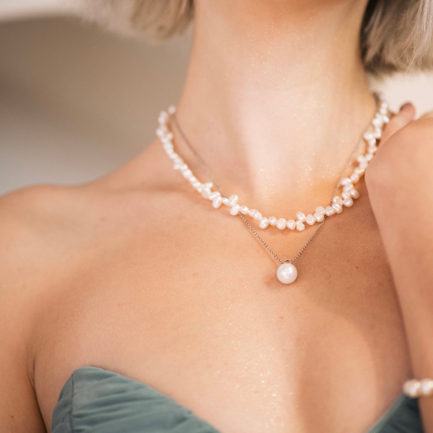 Single Pearl Pendant